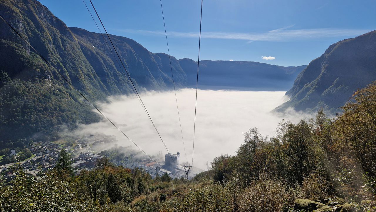Tåke over Høyangerfjorden